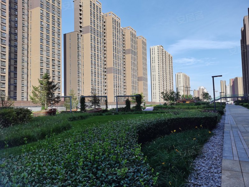 京投银泰万科西华府