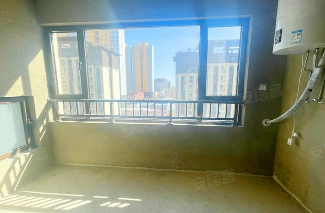 金辉优步学府4室2厅126㎡138万二手房图片