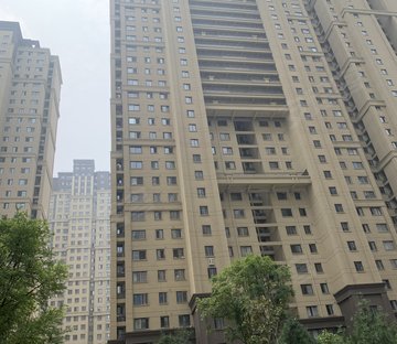 轻轨旁 华洲城熙悦都 1梯2户 全明三居 不临街 急售