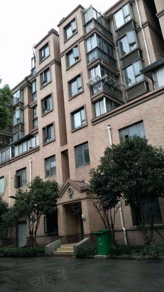 东方冠郡(公寓住宅)