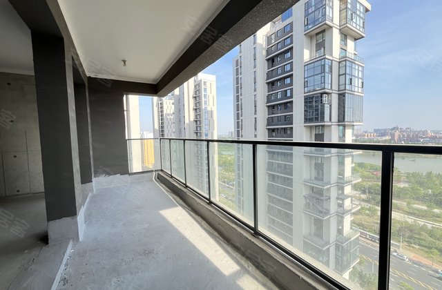 昌建外滩壹号3室2厅166㎡108万二手房图片