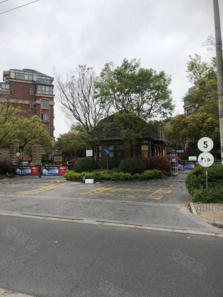 中星海上名豪苑(1001弄别墅) 