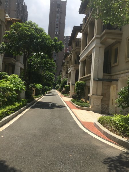 世茂上游墅东区(别墅)