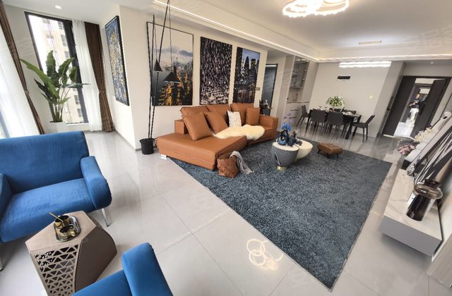 中城华府4室2厅133㎡42万二手房图片