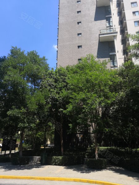 金泰假日花城北区,电子六路,近太白南路-西安金泰假日花城北区二手房