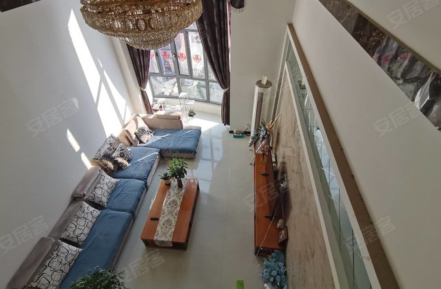 颐和银座5室2厅206㎡160万二手房图片