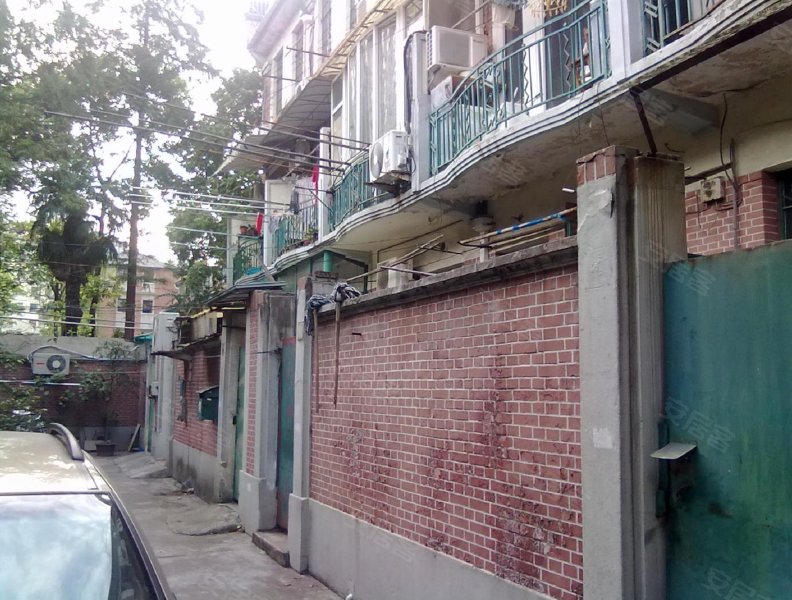 愚园路749弄小区