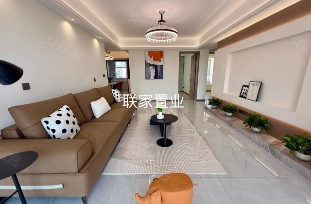 格兰小城4室2厅112㎡51.8万二手房图片