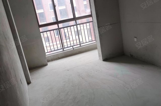 天居珑悦府3室2厅123.59㎡80万二手房图片