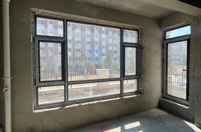 9㎡南北低层(共6层)2019年建造万城公馆延吉北大区延北路推荐新房