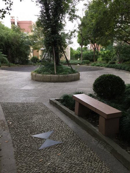 世博家园十二街坊 