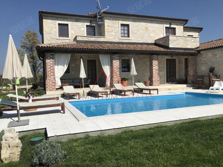 克罗地亚约¥421万CroatiaPorečHouse出售二手房公寓图片