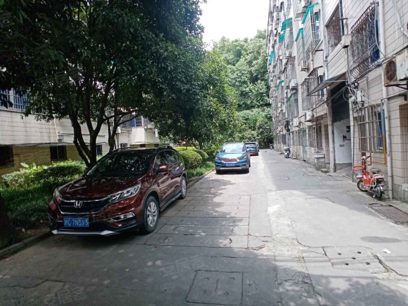 恩波大道180号小区