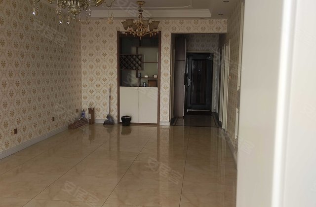 御景国际3室2厅125.3㎡74万二手房图片