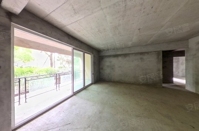 酒城1号3室2厅143㎡105万二手房图片