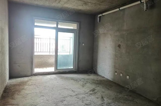 翡翠湖畔3室1厅106㎡36万二手房图片