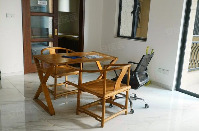 碧桂园印象花城4室2厅101.72㎡90万二手房图片