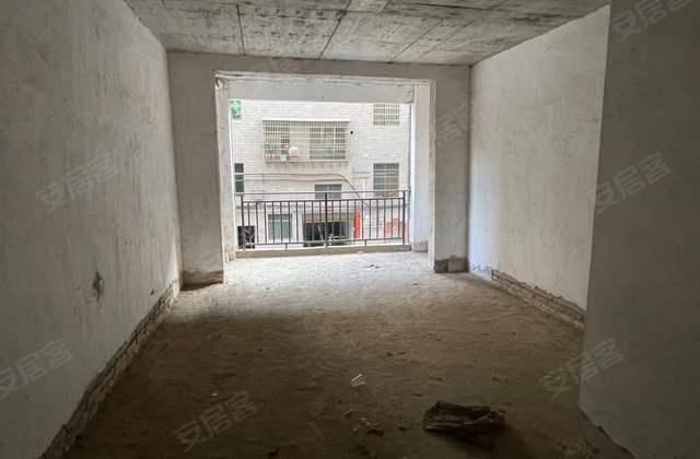 湖岸春天3室2厅129㎡29万二手房图片