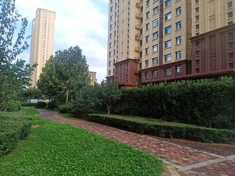 精装修 房东,海德花园(东区)二手房,90万,3室2厅,2卫,130平米-邢台