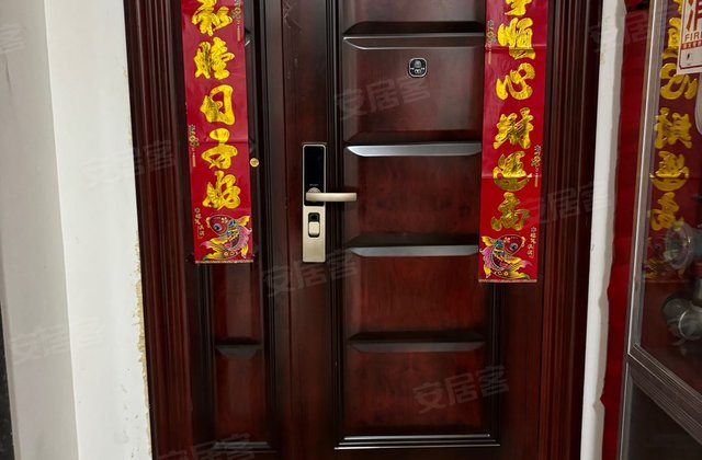 金域华府3室2厅160㎡85万二手房图片