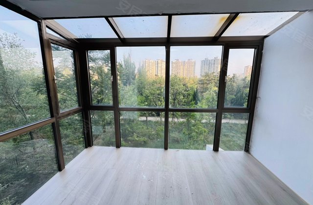 高尔夫滨海华庭2室1厅72㎡15.8万二手房图片