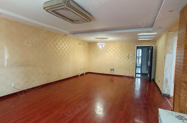 福城上上城五期南院4室1厅128.49㎡106万二手房图片