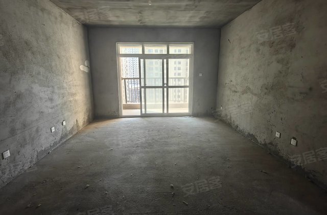 皇马国际3室2厅122㎡48万二手房图片