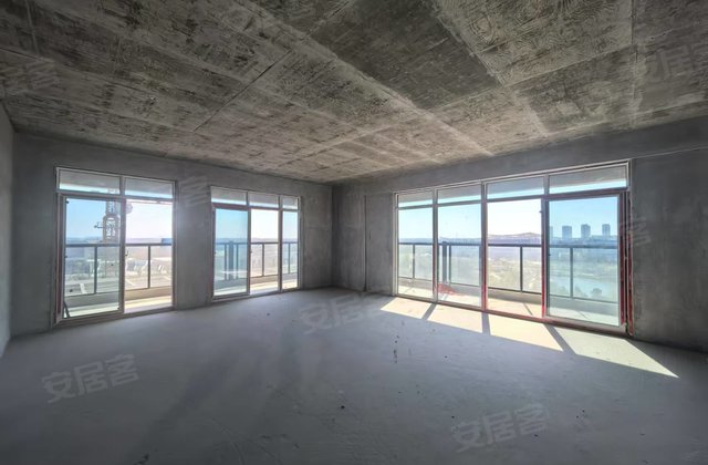 华滋上城4室2厅216.42㎡120万二手房图片