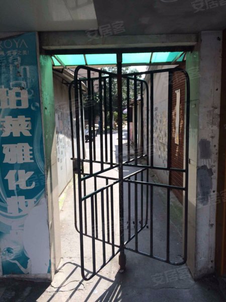 昌里路158,160号小区 