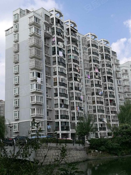 鑫都城柳岸人家 