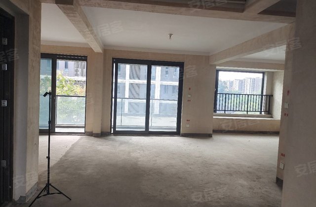 融创望潮府3室2厅116㎡155万二手房图片