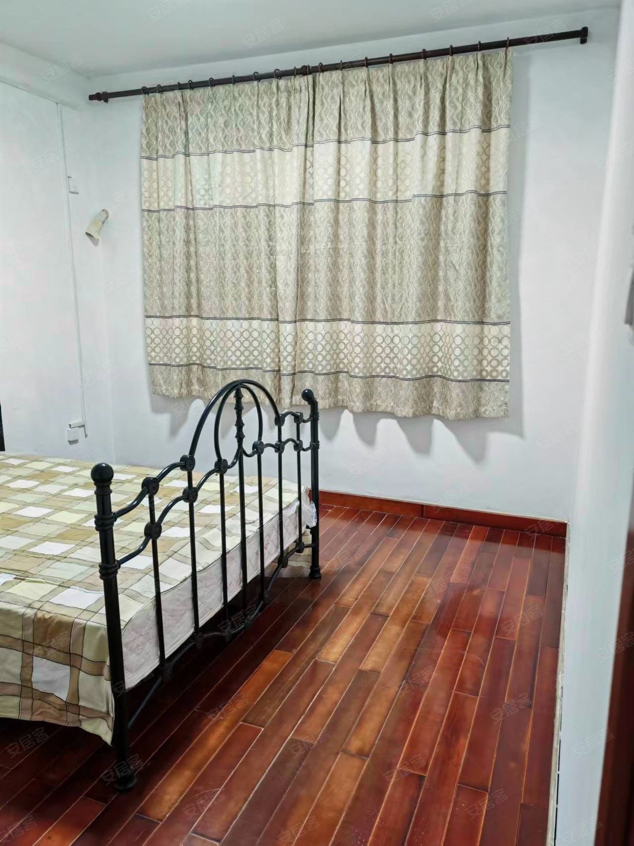 106街坊2室2厅1卫72.52㎡西南58万