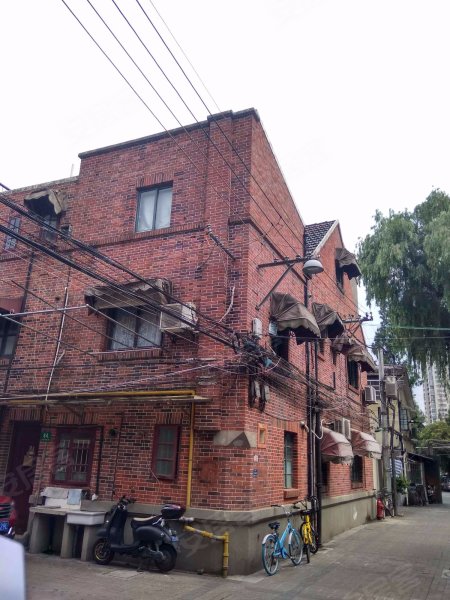 愚园路608弄小区