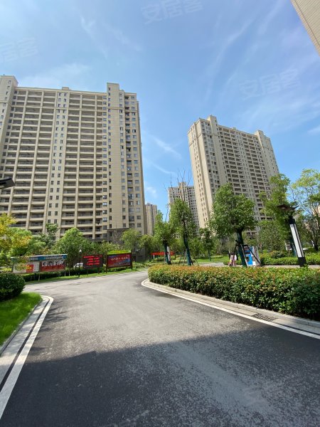 绿地世纪城卢浮公馆