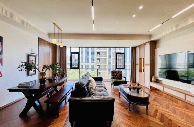 龙泽园4室2厅143㎡99.8万二手房图片