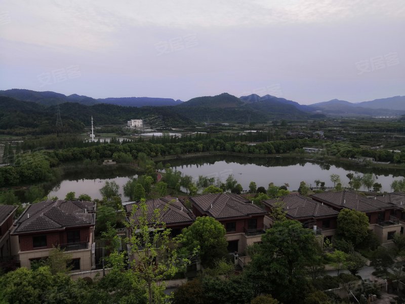 亚隆它山郡(别墅)