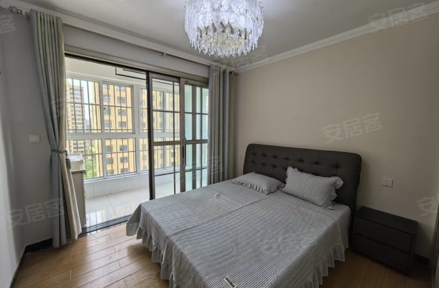 观澜国际3室2厅110㎡76.8万二手房图片