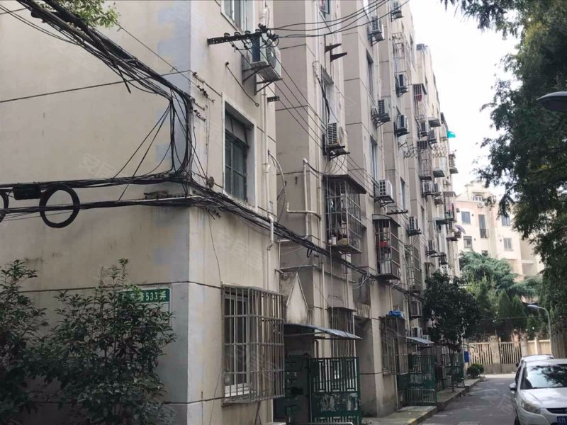 胶东路533弄小区 