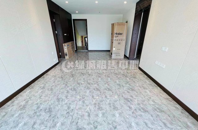一山湖3室2厅96㎡310万二手房图片