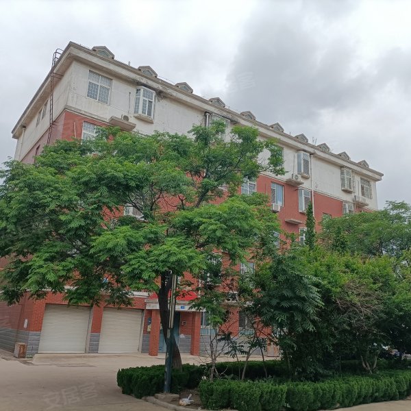 锦绣花园(公寓住宅)