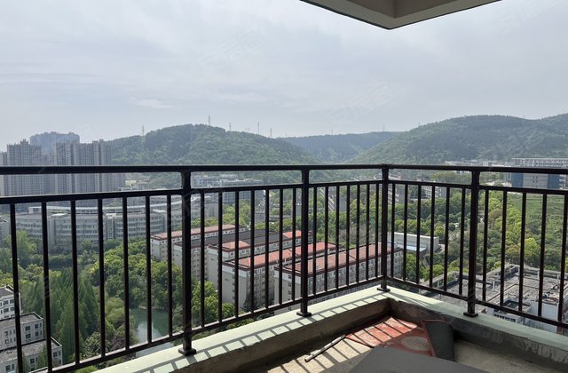 新晨御苑3室2厅103㎡42万二手房图片