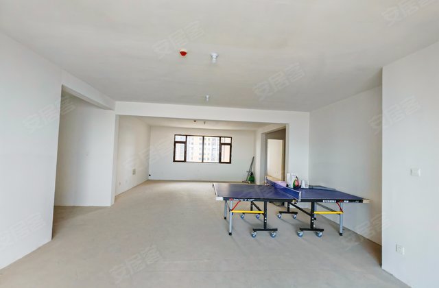 国贸花园7室3厅289㎡146万二手房图片