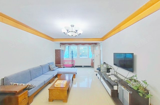 馨梅苑3室2厅131㎡244万二手房图片