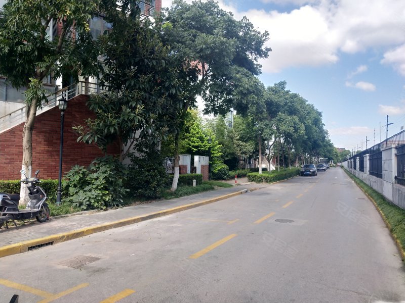 顺驰美兰湖(公寓住宅)