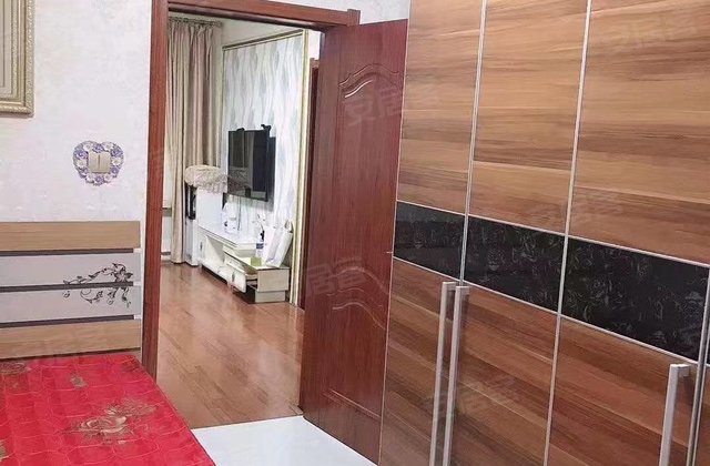 金都一号2室2厅70㎡16.8万二手房图片