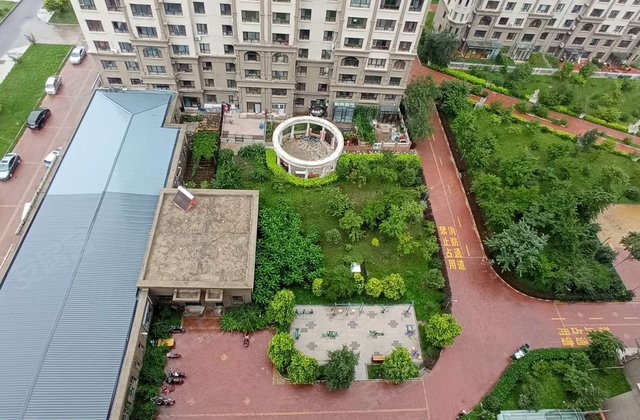 巴塞阳光小区
