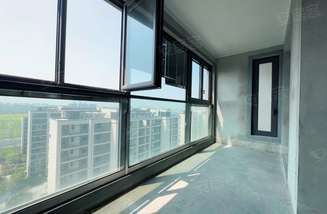 新城路劲西岸时光3室2厅94.49㎡95万二手房图片