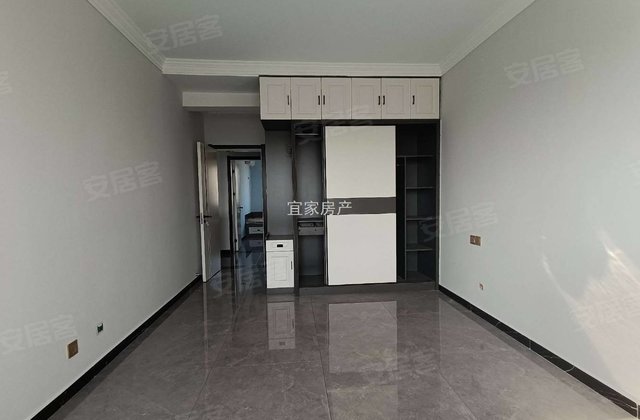 微湖佳苑3室2厅134㎡99.8万二手房图片