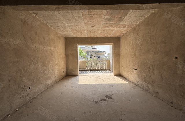 华宇世外桃源4室2厅155㎡83万二手房图片