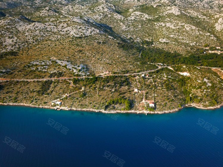 克罗地亚约¥1738万土地出售， 斯塔里格勒， 克罗地亚二手房土地图片